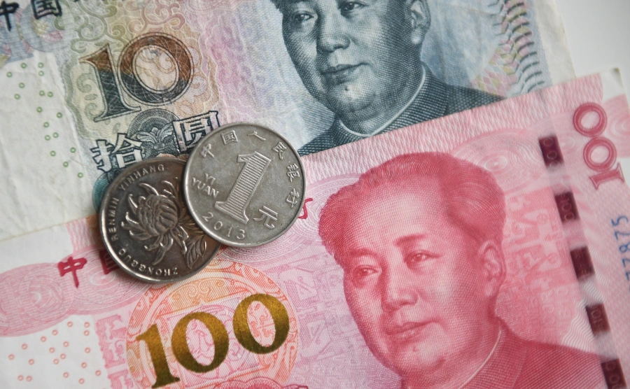 Многие банки Китая прекратили прием платежей из России в юанях.